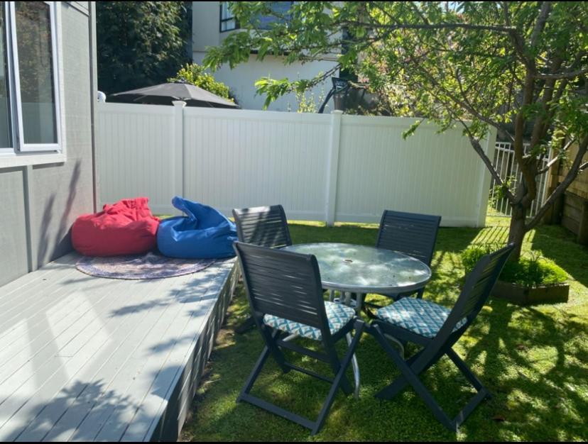 Raumati Guest House Paraparaumu Exteriör bild